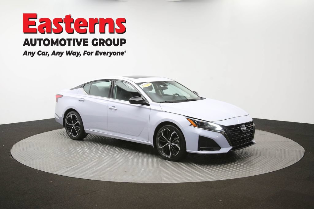 Used 2025 Nissan Altima 2.5 SR w/ SR Premium Package FWD image 51