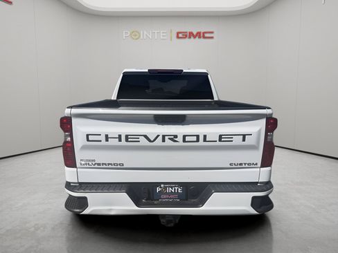 Used 2023 Chevrolet Silverado 1500 Custom AWD/4WD image 4