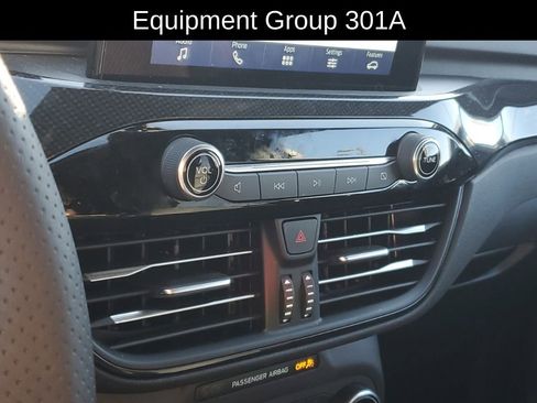 Used 2024 Ford Escape ST-Line w/ Equipment Group 301A image 24