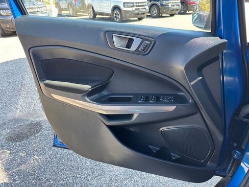 Used 2020 Ford EcoSport SE image 19