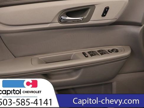 Used 2017 Chevrolet Traverse LS FWD image 10
