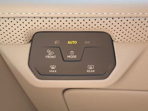Used 2024 Volkswagen Atlas SEL Premium R-Line AWD/4WD image 29