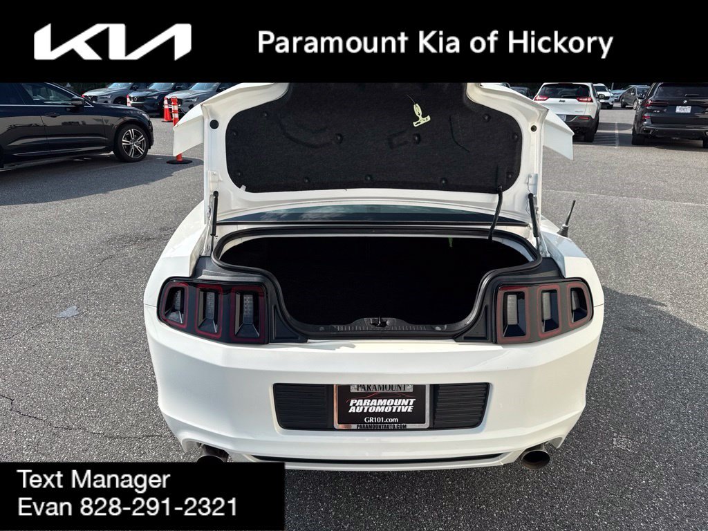 Used 2013 Ford Mustang GT Premium w/ Comfort Pkg RWD image 10