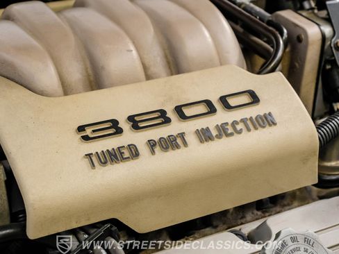 Used 1991 Buick Reatta Convertible image 37