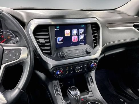 Used 2018 GMC Acadia SLT FWD image 11