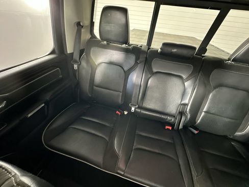 Used 2022 RAM 1500 Laramie AWD/4WD image 12