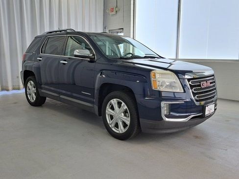 Used 2017 GMC Terrain SLT w/ Open Road Package FWD image 4