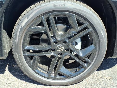 New 2026 Volkswagen Tiguan SE R-Line image 6