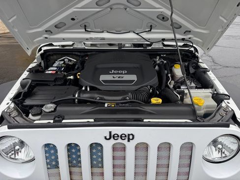 Used 2017 Jeep Wrangler Unlimited Sport w/ Quick Order Package 24S AWD/4WD image 28