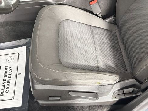 Used 2015 Chevrolet Colorado LT AWD/4WD image 19