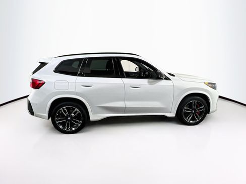 Used 2025 BMW X1 xDrive28i w/ M Sport Package AWD/4WD image 4