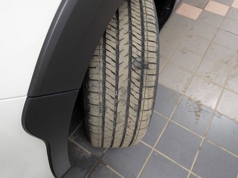 New 2025 Subaru Crosstrek 2.0i Premium image 32