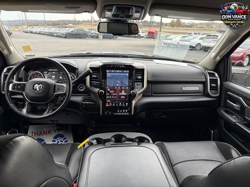 Used 2024 RAM 2500 Laramie AWD/4WD image 11