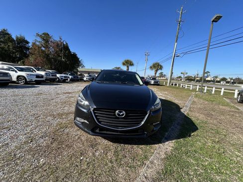 Used 2018 MAZDA MAZDA3 Touring image 3