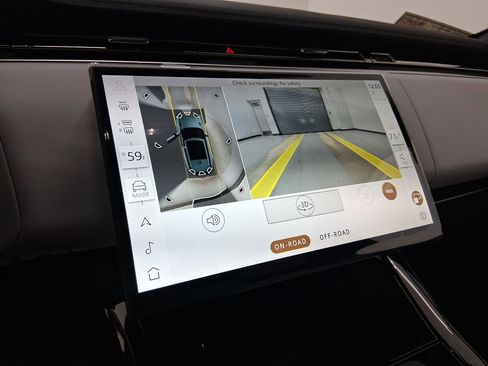 New 2026 Land Rover Range Rover Sport SE image 24