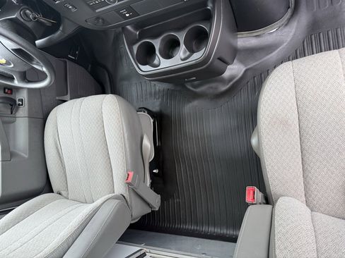 Used 2017 Chevrolet Express 3500 Work Van image 35