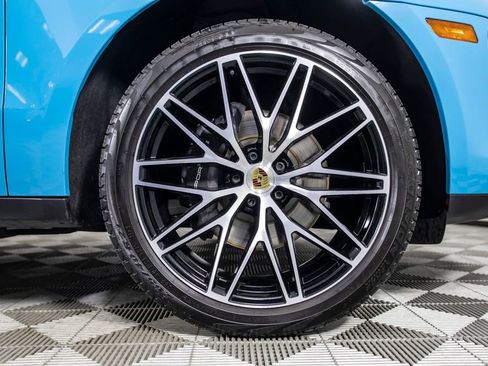 Used 2022 Porsche Macan AWD/4WD image 42