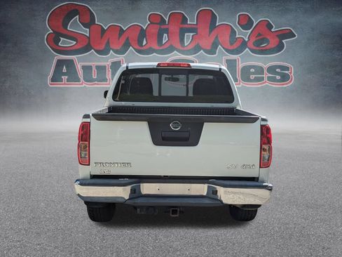 Used 2019 Nissan Frontier SV AWD/4WD image 5