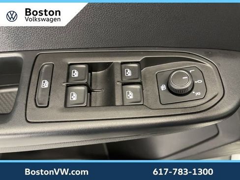 Used 2025 Volkswagen Taos SEL w/ Black Wheel Plus Package image 24