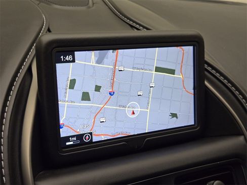 Used 2020 Aston Martin DB11 Coupe image 36