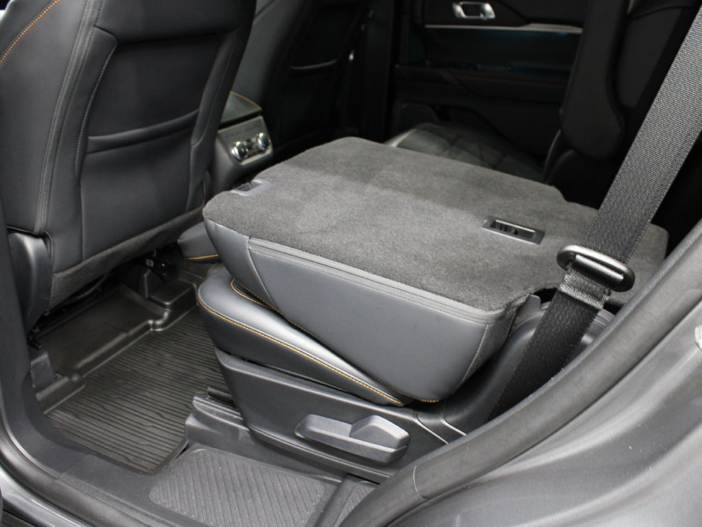 Used 2026 Ford Explorer Tremor w/ Tremor Convenience Package AWD/4WD image 67
