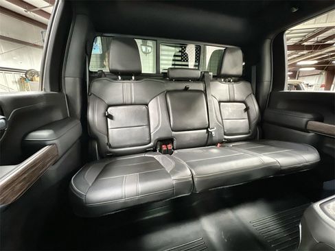 Used 2022 Chevrolet Silverado 2500 High Country image 38
