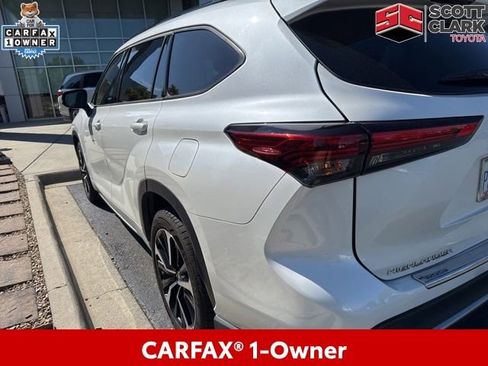 Used 2021 Toyota Highlander XSE FWD image 6