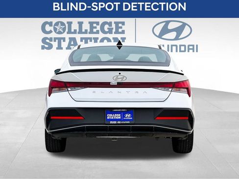 Used 2025 Hyundai Elantra Sport w/ Cargo Package FWD image 9