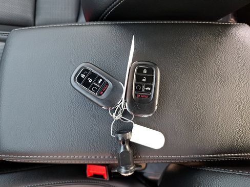 Used 2025 Honda Civic Sport image 38