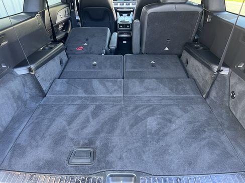 Used 2025 Mercedes-Benz GLS 450 4MATIC image 22