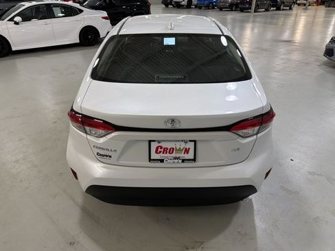 Used 2026 Toyota Corolla LE image 8
