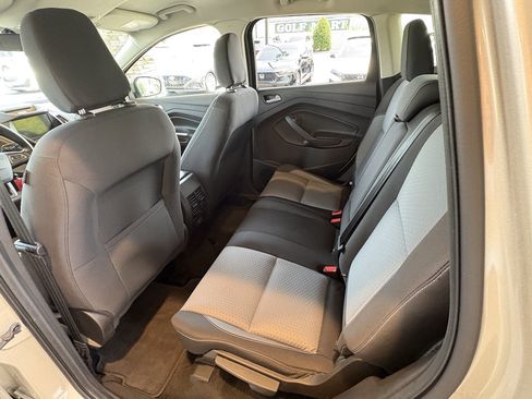 Used 2018 Ford Escape SE w/ SE Sync 3 Package FWD image 24