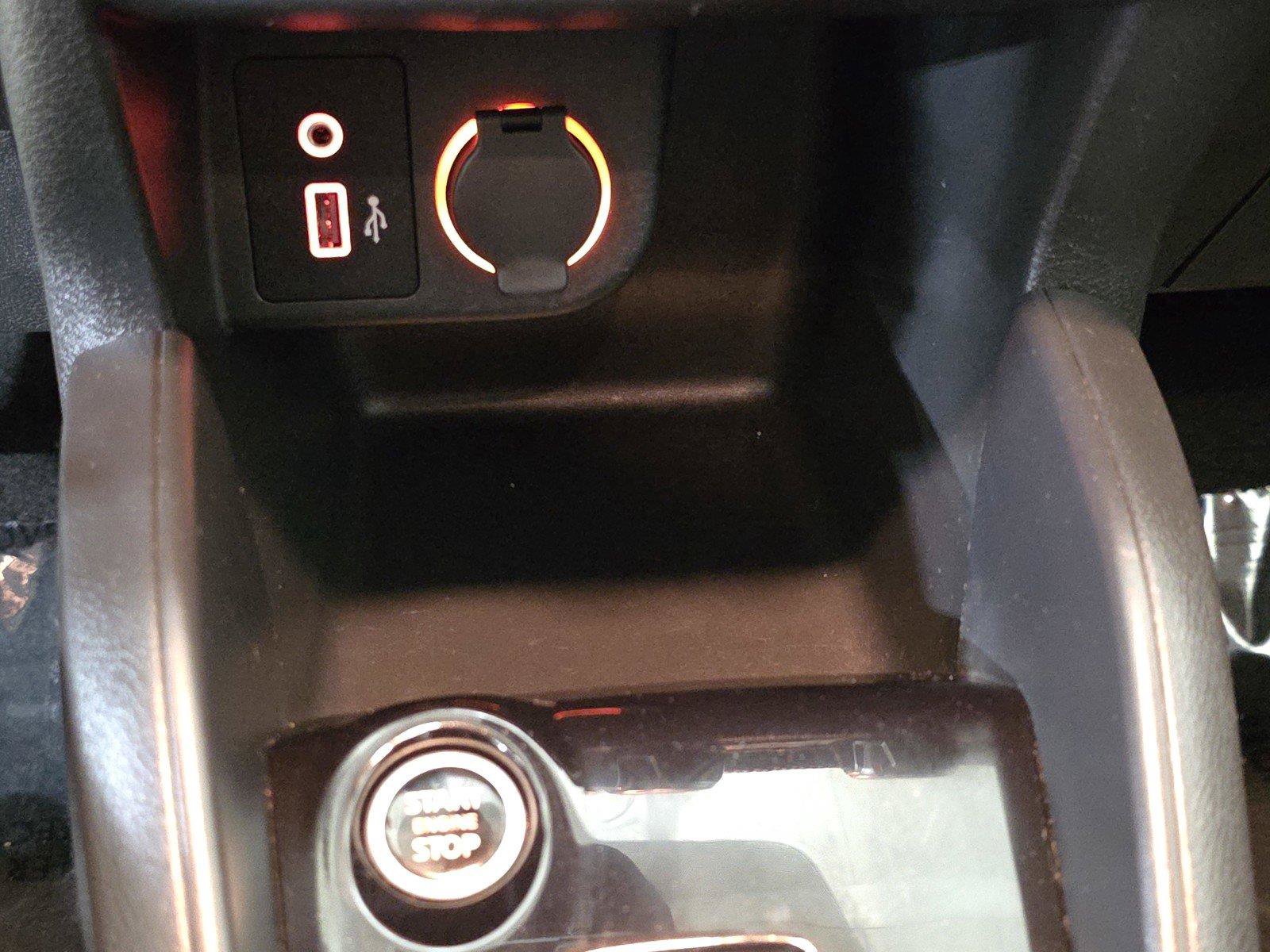 Used 2021 Nissan Kicks S FWD image 28