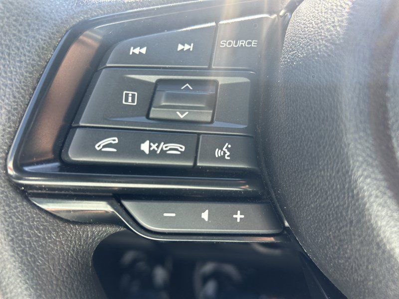 Used 2025 Subaru Forester AWD/4WD image 9