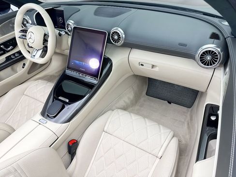 Certified 2022 Mercedes-Benz SL 63 AMG 4MATIC w/ AMG Aerodynamic Package image 16