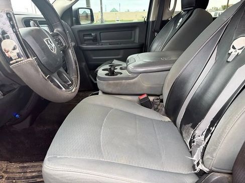 Used 2016 RAM 1500 Express w/ Black Ram 1500 Express Group AWD/4WD image 4