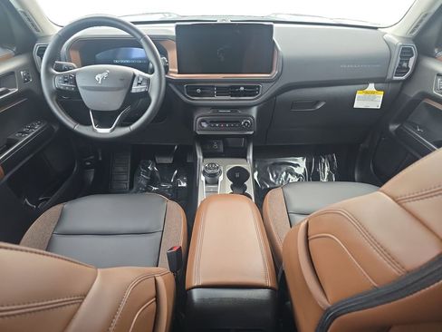 Used 2025 Ford Bronco Sport Outer Banks w/ Outer Banks Tech Package+ image 12