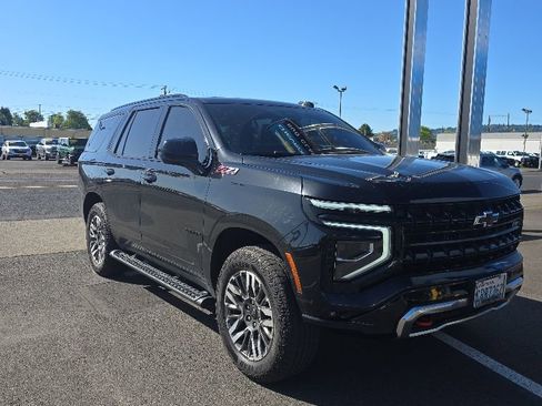 Used 2025 Chevrolet Tahoe Z71 w/ Sun And Tow Package AWD/4WD image 16