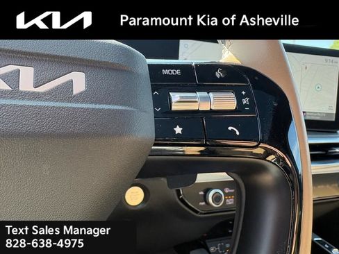 Used 2026 Kia Sorento SX Prestige w/ Olive Brown Leather Package AWD/4WD image 14
