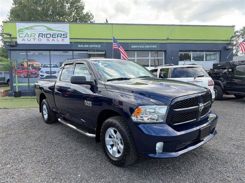Used 2018 RAM 1500 Express AWD/4WD image 3