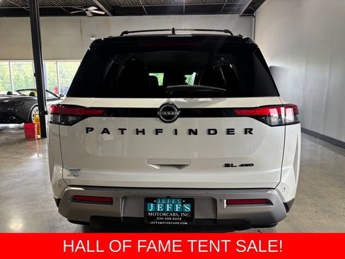 Used 2023 Nissan Pathfinder SL w/ Black Appearance Package AWD/4WD image 6