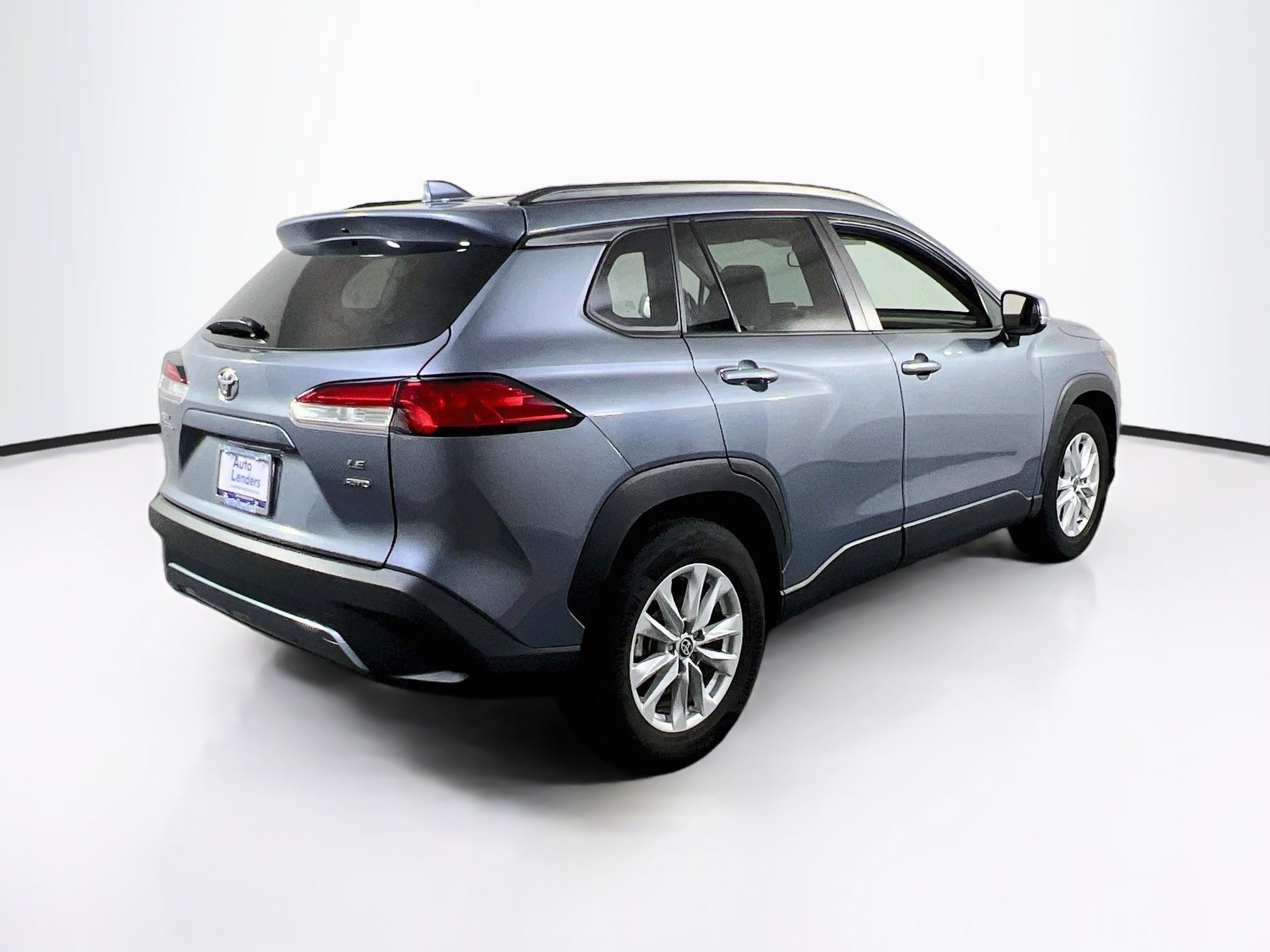 Used 2022 Toyota Corolla Cross LE AWD/4WD image 5
