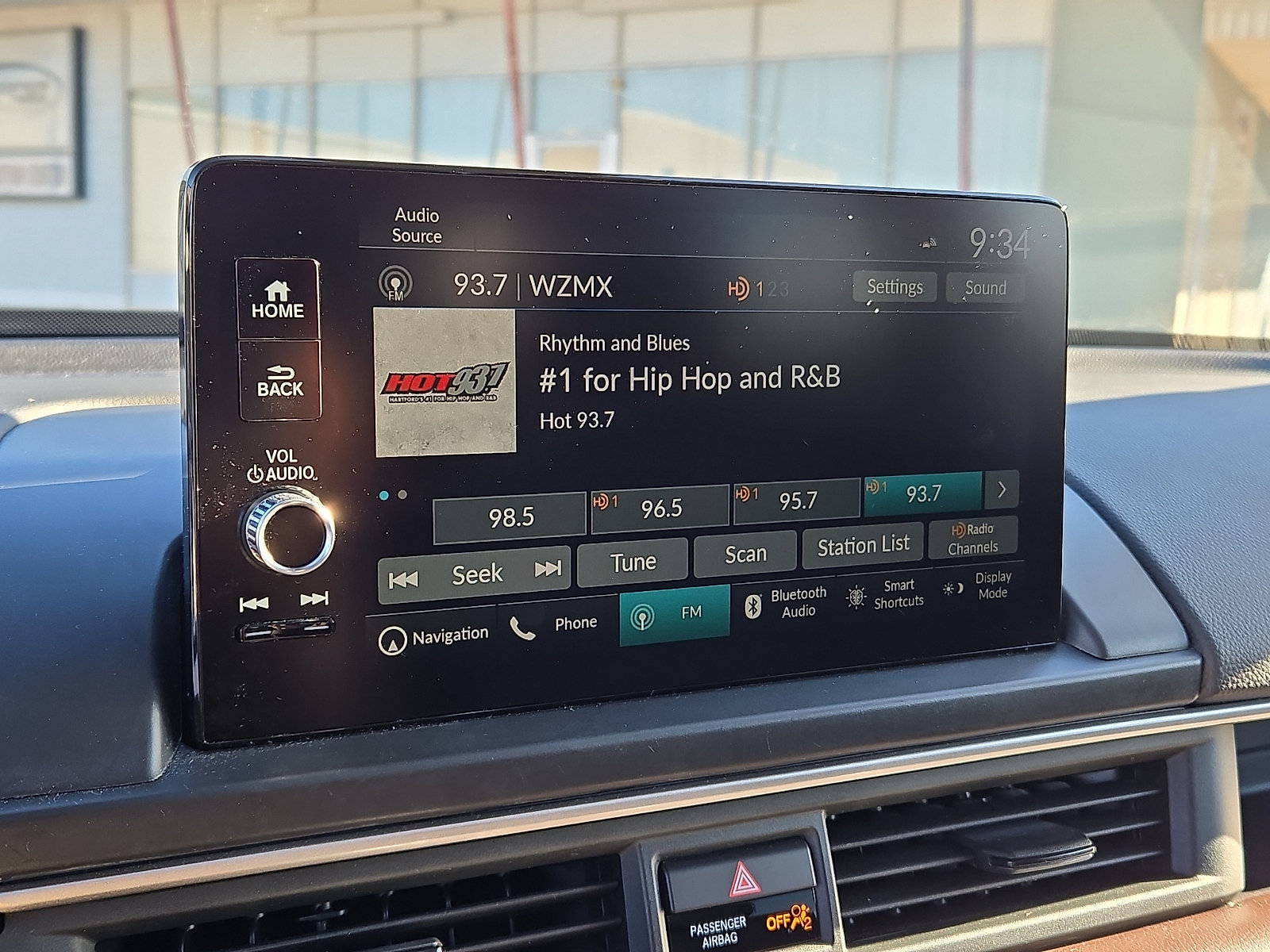 Used 2024 Honda Pilot Elite image 18