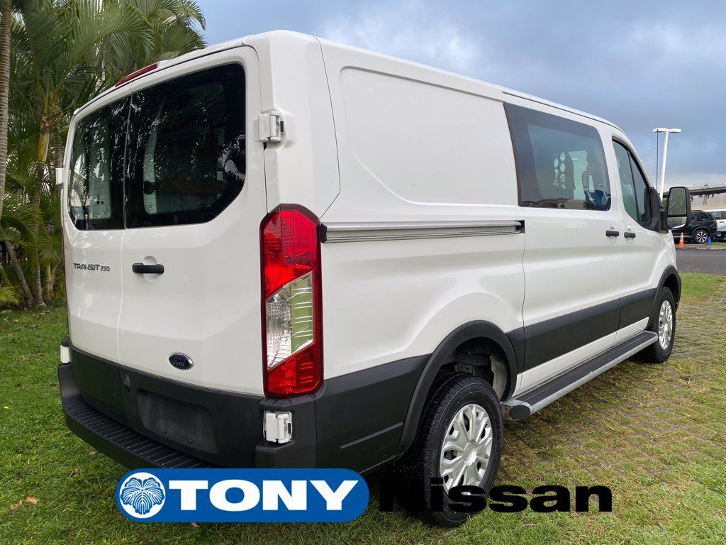 Used 2025 Ford Transit 250 Low Roof w/ Exterior Upgrade Package RWD image 24