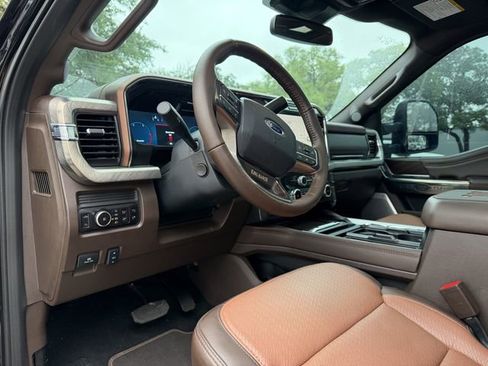Used 2026 Ford F250 King Ranch w/ Tremor Off-Road Package AWD/4WD image 9