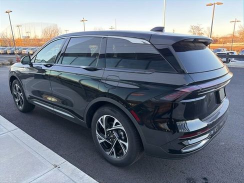 New 2026 Lincoln Nautilus Premier w/ Equipment Group 102A image 5