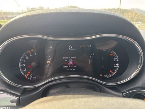 Used 2017 Jeep Grand Cherokee Trailhawk w/ Trailhawk Luxury Group image 23