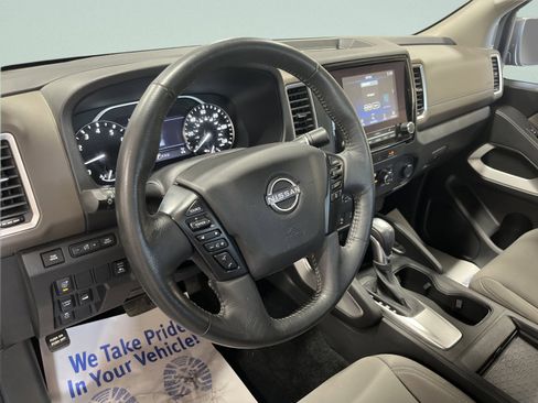 Used 2023 Nissan Frontier SV w/ SV Convenience Package AWD/4WD image 10