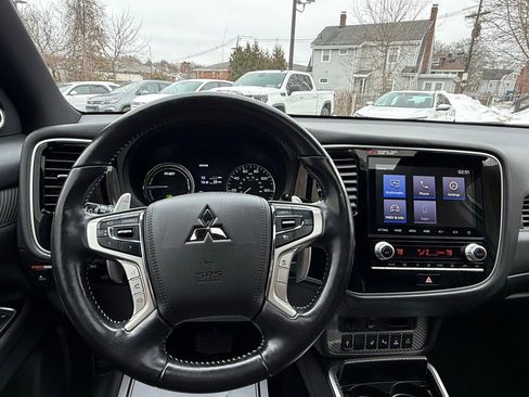 Used 2020 Mitsubishi Outlander GT image 20