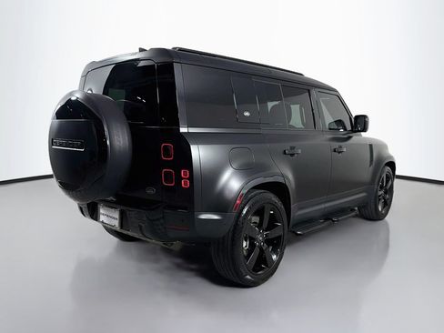 Used 2023 Land Rover Defender 110 SE AWD/4WD image 5